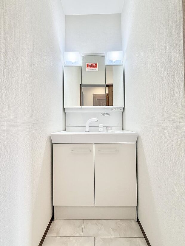 A号棟 ■朝の準備がスムーズにできる広さです