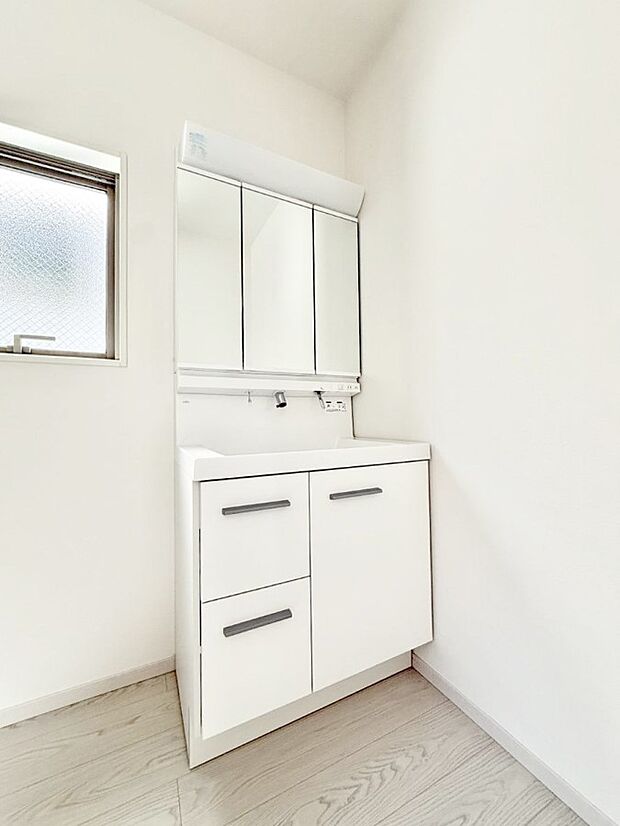 ■朝の準備がスムーズにできる広さです