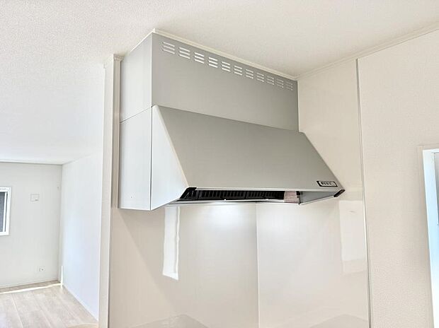 ■調理時の蒸気や匂いが換気扇に誘導され、効率的に排煙ができます。