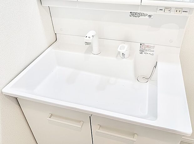 ■手洗いや顔を洗う時も快適に使える便利なシャワー