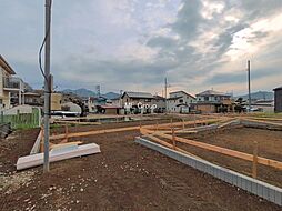 神奈川県秦野市曽屋１丁目