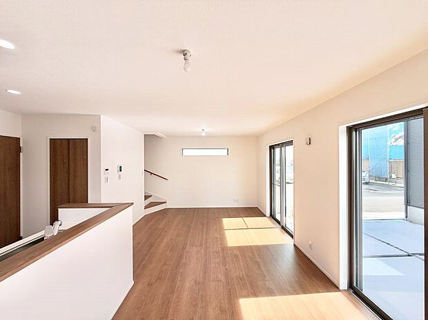 ■くつろぎと笑顔が集まる、心温まるリビング