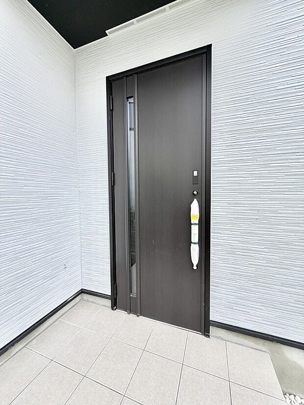■ 心地よい暮らしへとつながる、温かい玄関