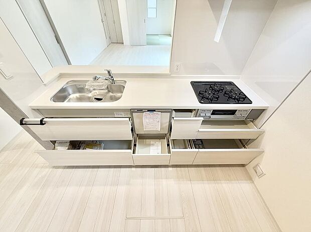 1号棟  ■家族の絆を深める、温もりのあるキッチン