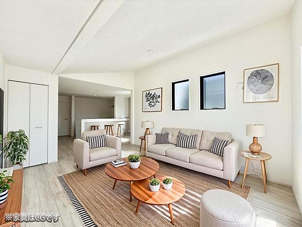 ■広々としたLDK21帖、2Fリビングで陽当り良好