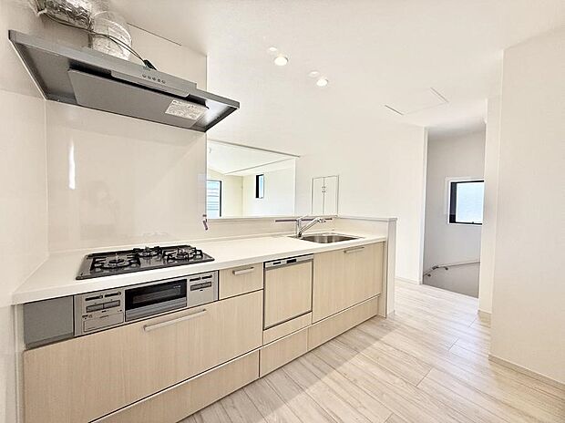 ■シンプルで美しく心地よい時間を生むキッチン空間