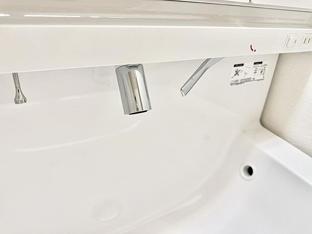 ■手洗いや顔を洗う時も快適に使える便利なシャワー