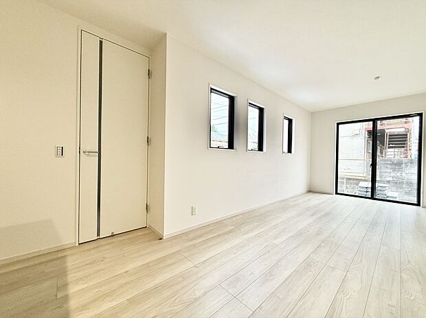 ■心落ち着く場所、ゆったり過ごせるリビング