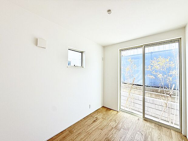 ■落ち着いた雰囲気のお部屋で心が安らぐ空間