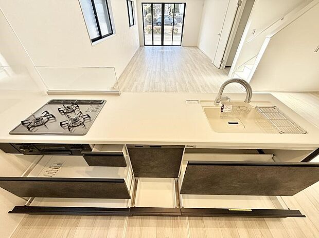 ■家族の絆を深める、温もりのあるキッチン