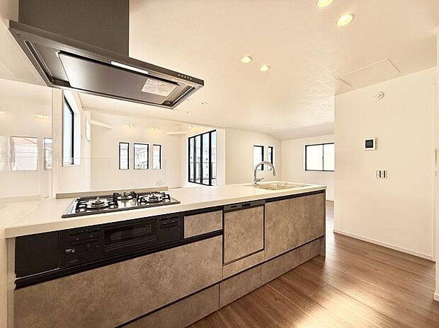 ■家族の絆を深める、温もりのあるキッチン