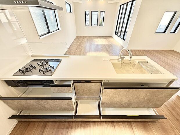 ■料理がもっと楽しくなる、快適なキッチン空間