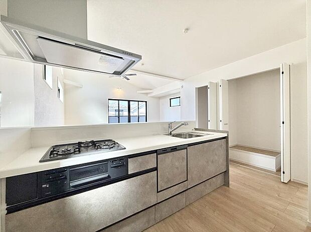 ■美味しい時間が生まれる、笑顔あふれるキッチン