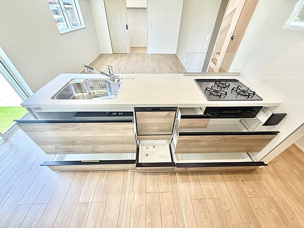 2号棟 ■シンプルで機能的、毎日使いやすいキッチン