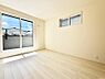 寝室：1号棟  ■家具をうまく配置すれば広々とした空間を使い動きやすく、リラックスした時間が過ごせます