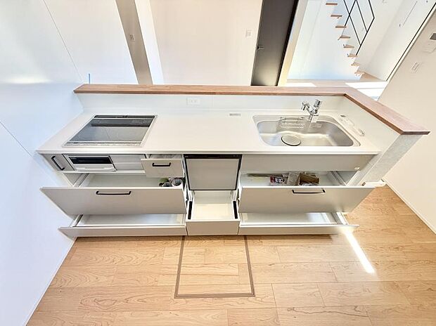 ■家族の絆を深める、温もりのあるキッチン