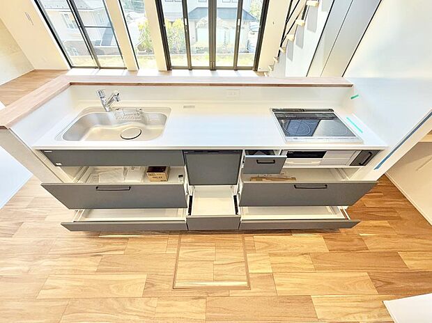 ■家族の絆を深める、温もりのあるキッチン