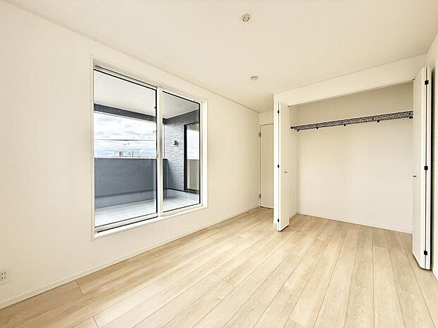 ■窓の配置や通気性の良い設計で部屋の空気がこもらず、常に新鮮な空気が流れます