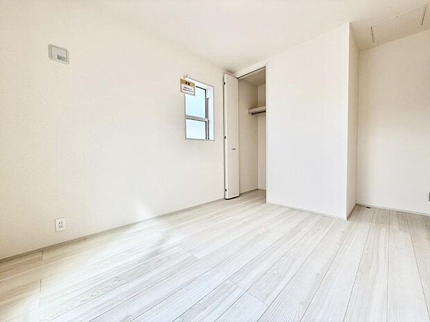 ■落ち着いた色合いのお部屋で穏やかな時間を楽しめます