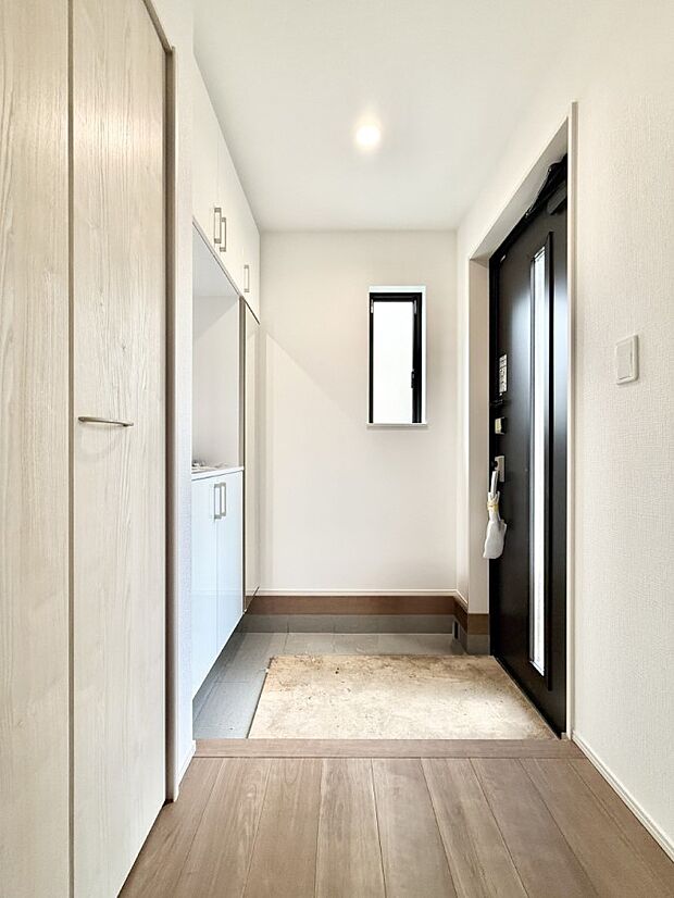 ■ ここから始まる一日、すっきり整った玄関