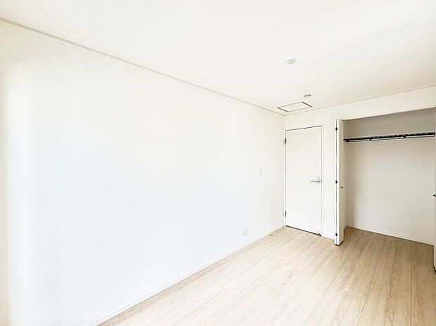2号棟 ■窓の配置や通気性の良い設計で部屋の空気がこもらず、常に新鮮な空気が流れます