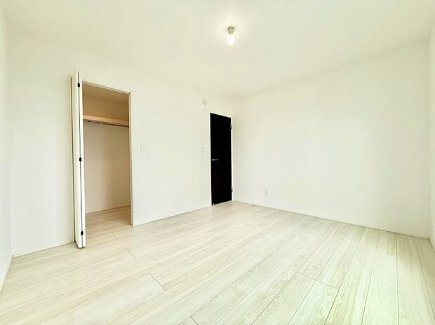 ■落ち着いた色合いのお部屋で穏やかな時間を楽しめます