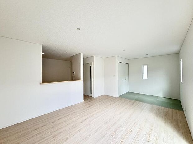 4号棟 ■心落ち着く場所、ゆったり過ごせるリビング