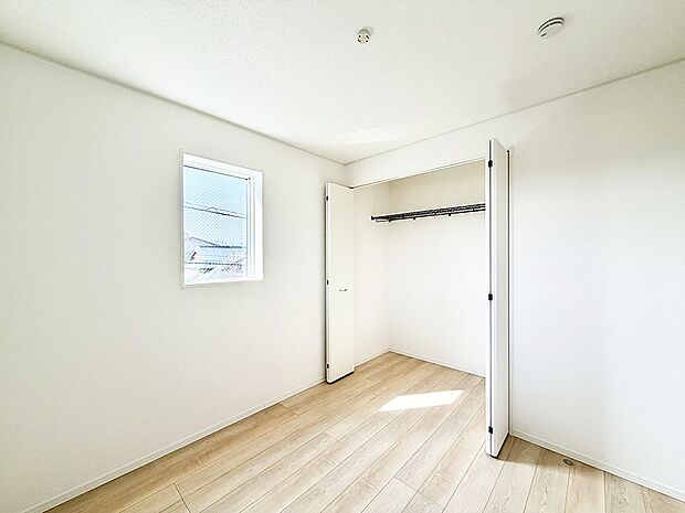 10号棟 ■家具をうまく配置すれば広々とした空間を使い動きやすく、リラックスした時間が過ごせます