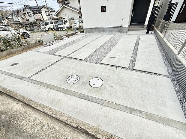 1号棟 ■快適な駐車スペースで安心