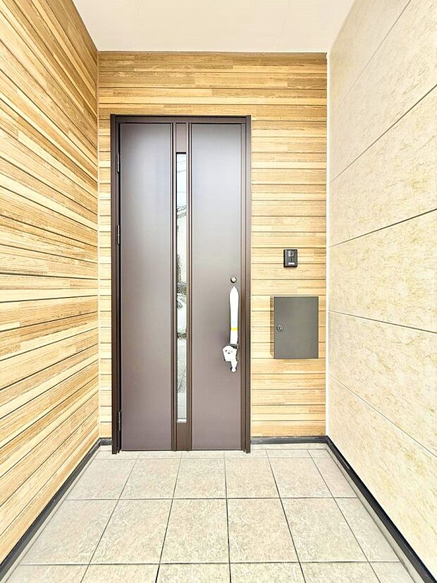 1号棟  ■ シンプルで美しく、住まいの第一印象を彩る玄関です
