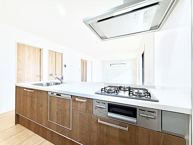 ■シンプルで機能的、毎日使いやすいキッチン