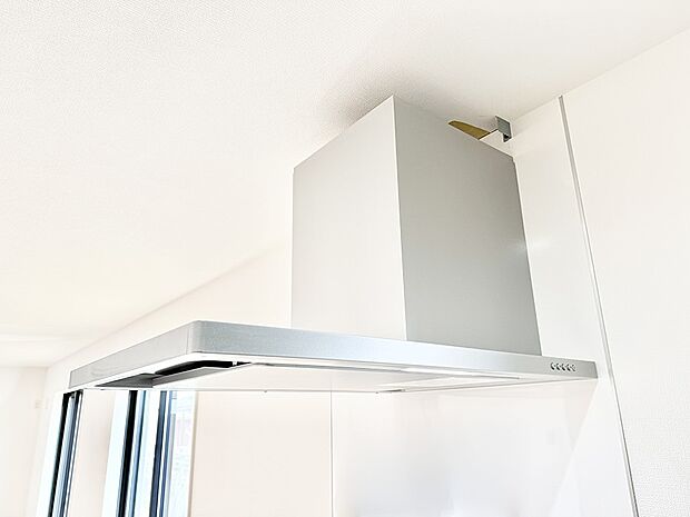 ■調理時の蒸気や匂いが換気扇に誘導され、効率的に排煙ができます。