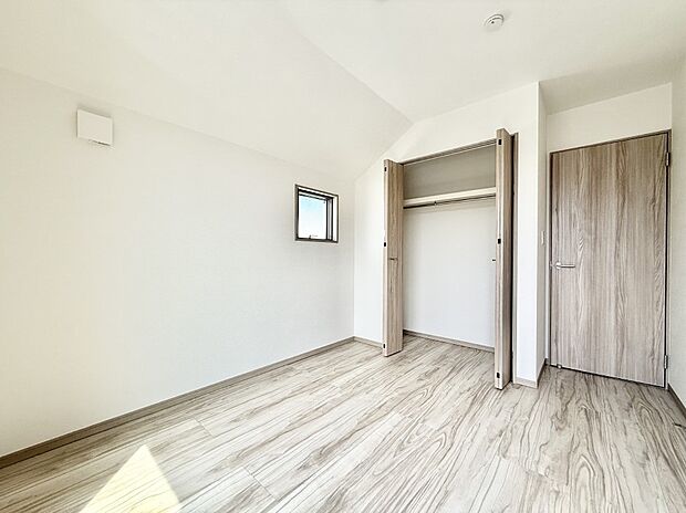 ■落ち着いた色合いのお部屋で穏やかな時間を楽しめます