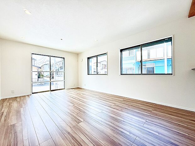 ■くつろぎと笑顔が集まる、心温まるリビング