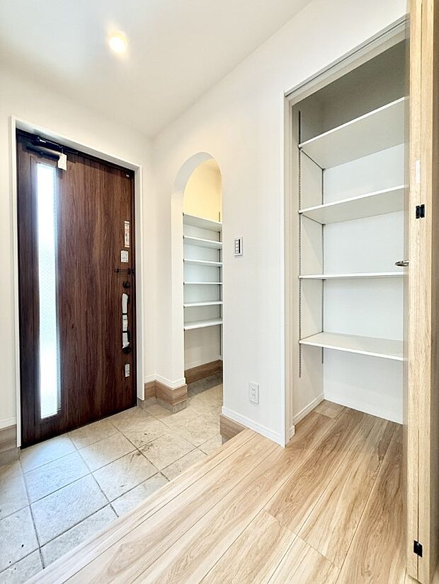 ■ シンプルで美しく、快適な暮らしの入り口