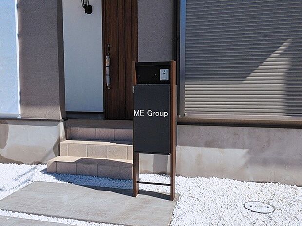 ■宅配ボックス付き郵便受けがあると不在時も安心ですね  