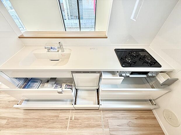 ■シンプルで美しく心地よい時間を生むキッチン空間