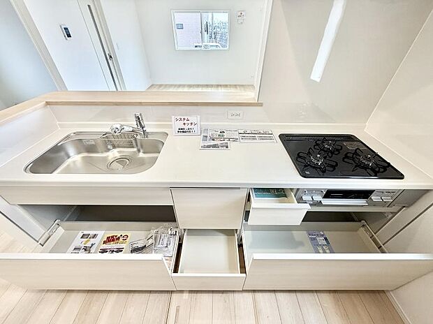 ■料理がもっと楽しくなる、快適なキッチン空間