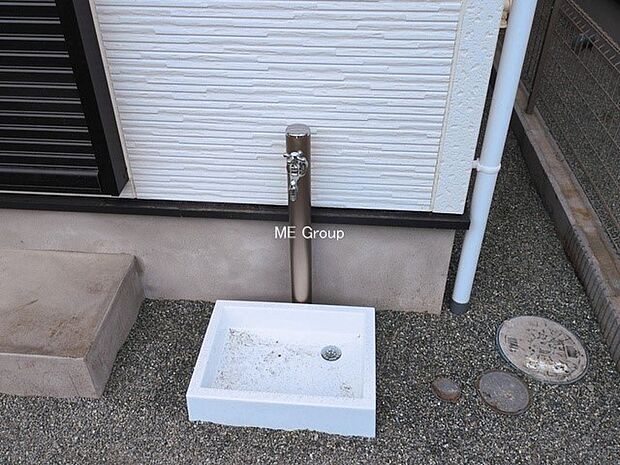 ■ガーデニングや洗車などの際に大活躍な屋外立水栓