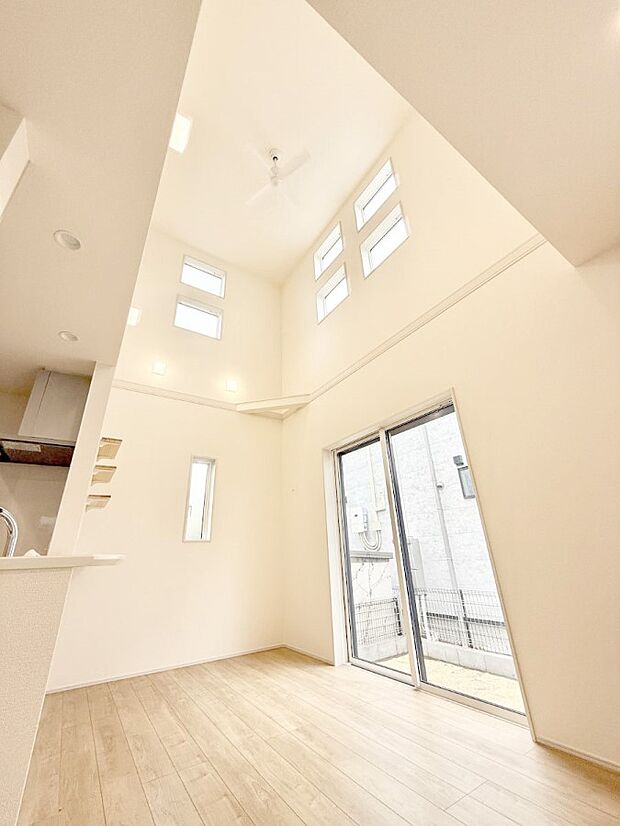 ■心落ち着く場所、ゆったり過ごせるリビング