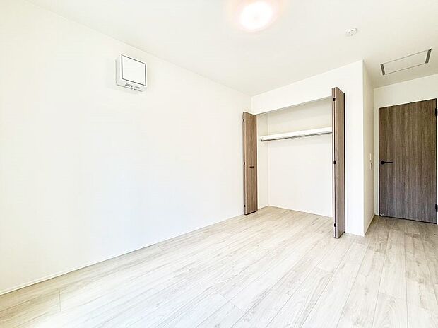 2号棟 ■読書や趣味リモートワークなどさまざまな用途に対応できる柔軟さがあります