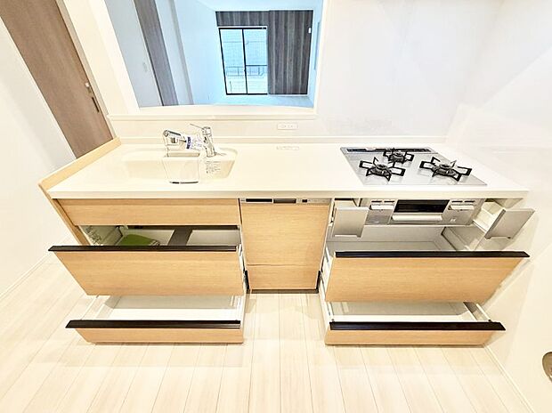 B号棟 ■料理がもっと楽しくなる、快適なキッチン空間