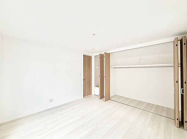 B号棟 ■自分だけのスペース どんなお部屋にするかとっても楽しみですね