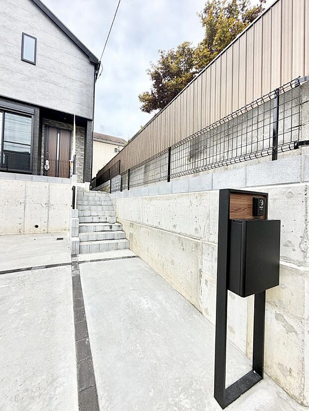A号棟 ■ 心地よい暮らしへとつながる、温かい玄関