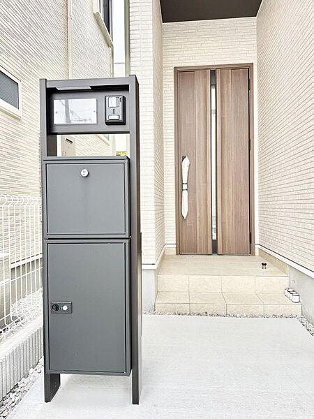 6号棟  ■ シンプルで美しく、住まいの第一印象を彩る玄関です