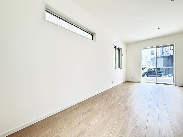 4号棟  ■心落ち着く場所、ゆったり過ごせるリビング