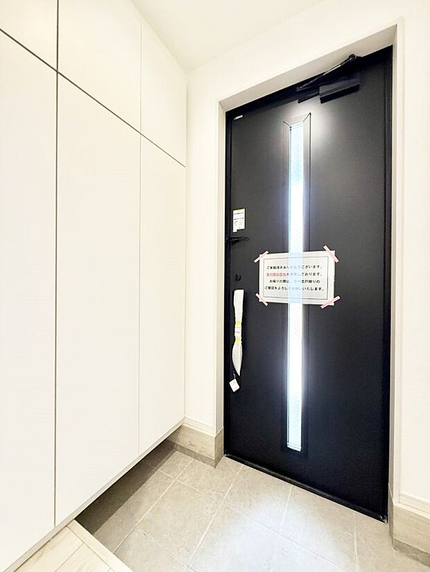 2号棟  ■ ここから始まる一日、すっきり整った玄関