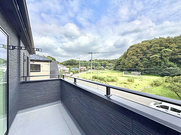 2号棟 ■ 朝のコーヒーや夜の星空を楽しむ、癒しの場所