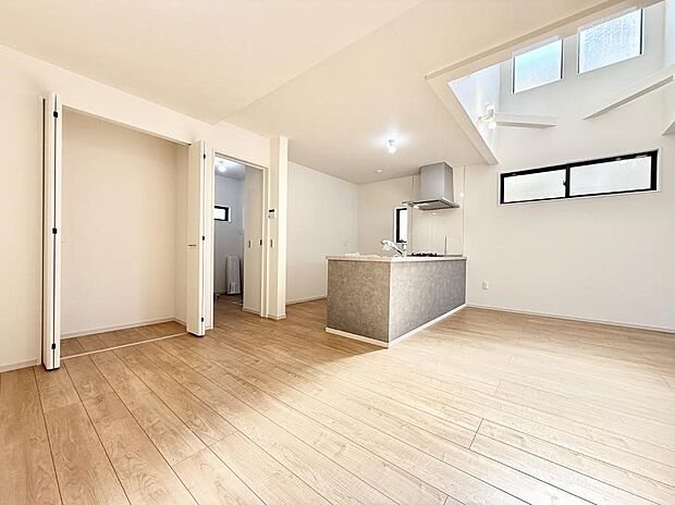 ■家族が自然と集まり、楽しい時間を過ごせるリビング