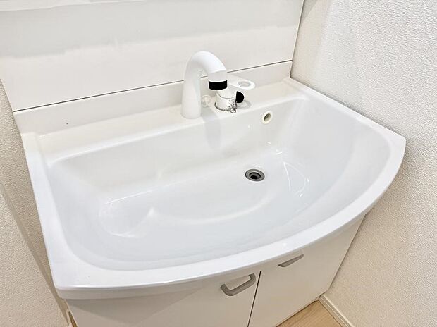 ■手洗いや顔を洗う時も快適に使える便利なシャワー